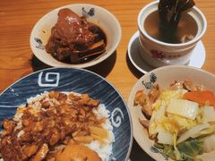 -红猪卤肉饭(大西洋美食城店)