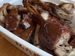 -王浩儿纪六孃甜皮鸭(乐山总店)