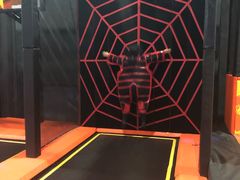 -嗨翻Hi-Fun竞技主题乐园·蹦床亲子生日轰趴(国光1937店)