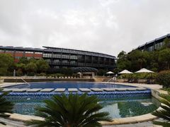 -上海滴水湖皇冠假日酒店