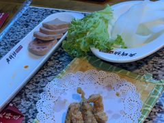 -老牌坊云南鱼豆花火锅(哈西万达店)