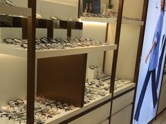 -J-Optical佳视明眼镜·蔡司视觉(青岛金茂览秀城店)
