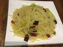 -春天里·老街坊餐厅(港隆广场店)