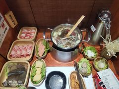 -独食火锅·半米屋台(直营总店)