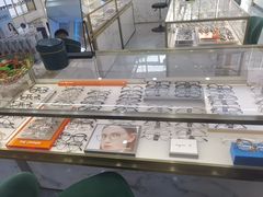 -世纪大明眼镜·林德伯格·蔡司官方授权店(武昌旗舰店)