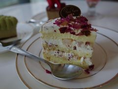 玫瑰荔枝戚风芝士-PETIT PARIS 小巴黎(凯德1818店)