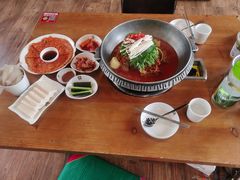 -喇喇排骨火锅·传统韩式脊骨汤(望京西园总店)