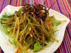 -香巴拉云南餐厅(华莱坞店)