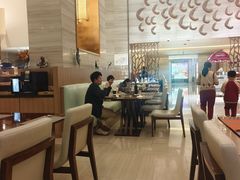 -月色西餐厅·海鲜刺身·烧烤(科学城保利郡雅酒店)