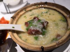 窝蛋牛肉粥-立哥港式茶餐厅
