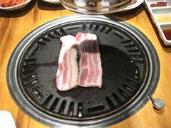 -唯成•韩国炭火烤肉 유성고기