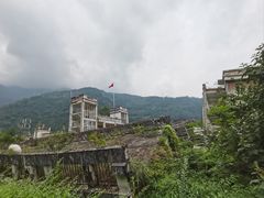-四川汶川特大地震漩口中学遗址