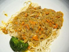 头牌蟹黄金拌面-馋三尺蟹粉小笼(人民广场店)