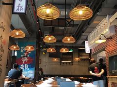 大堂-炉小二铜锅牛蛙•川湘菜(三里屯店)