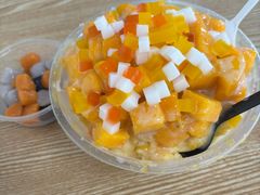 -香巴拉云南餐厅(华莱坞店)