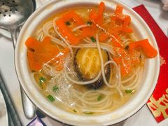 -红鼎豆捞·非遗鲍皇汤火锅(宝丰路店)