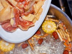 -尚尚仙·酸汤猪手·猪肚鸡火锅(华联万柳购物中心店)