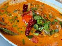 -Chom Cafe and Restaurant