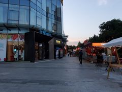 -绿地风尚天地广场