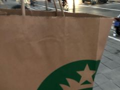 -星巴克(北京广渠门名敦道店)