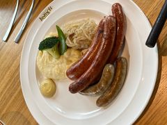-LENBACH兰巴赫西餐啤酒坊(大连东港店)