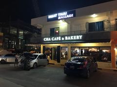-Cha Café and Bistro