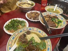 -金杨拉面王小吃面馆·牛三宝面·红烧牛肉粉