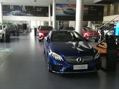 -天津波士信达奔驰4S店(卫津南路店)