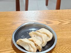 -黄阿姨锅贴大王(万航渡路店)