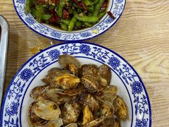 -江城燕子大排档(江汉路步行街店)