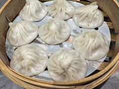 -莱莱小笼·乔艾