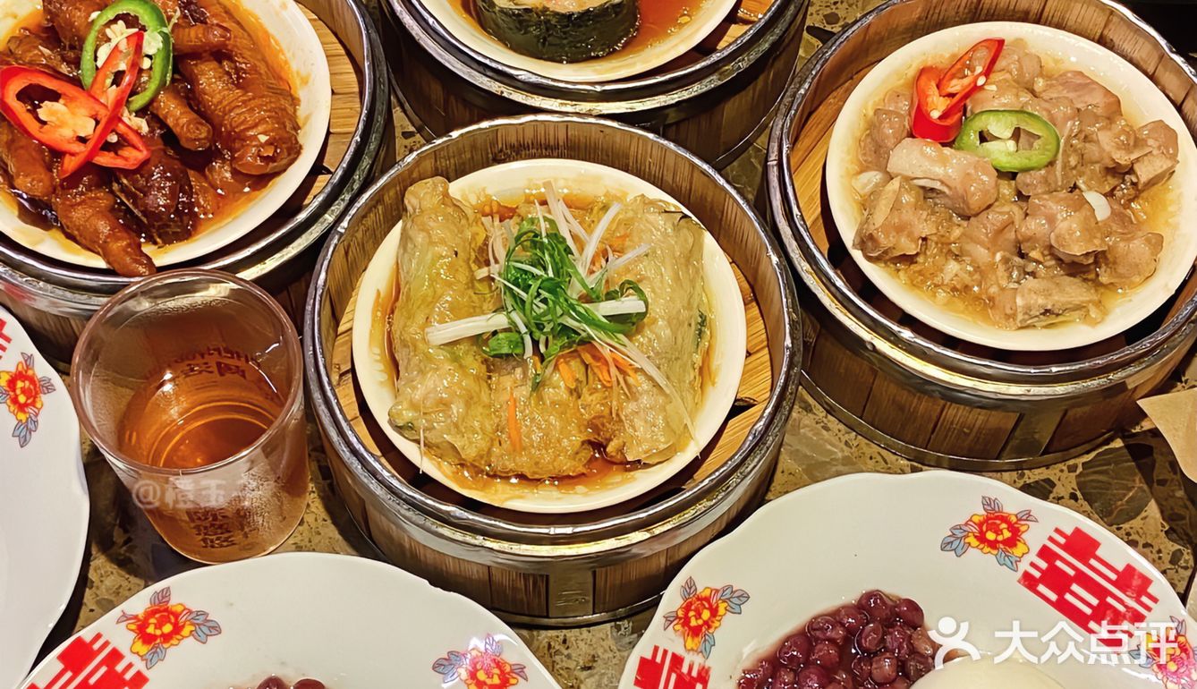 就在汕头酒吧一条街旁边，环境超有潮汕复古风