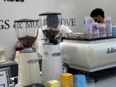 -HUGS coffee(东区店)