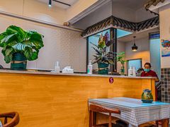 -芳芳餐厅(白沙路店)