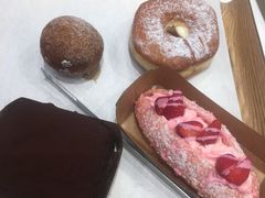 -PARIS BAGUETTE巴黎贝甜(周浦万达店)