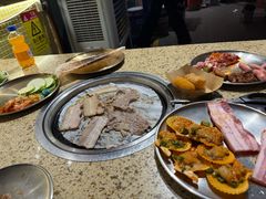-姜胖胖韩式自助烤肉(光明万达店)