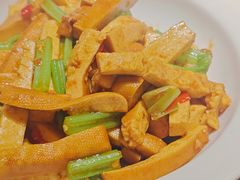 芹菜炒香干-大碗先生(丽发新城店)