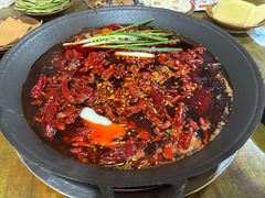 -黄潇洒老火锅(九眼桥宏济巷店)
