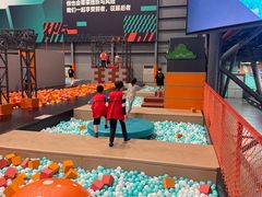 -极限PLAY运动娱乐新世界·团建派对潮玩休闲馆·室内蹦极高空游乐园