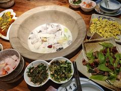 -滇香肴·云南菜蒸汽石锅鱼(云南北路店)