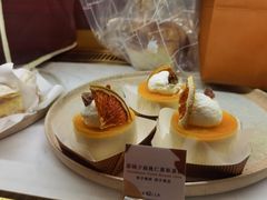 甜柿子扁桃仁慕斯蛋糕-夏朵餐厅(丁香店)