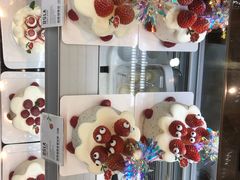 -花花卷卷·鲜食蛋糕(静安久光百货店)