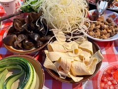 -赵美丽·重庆社区火锅·直营店(火车东站·中豪国际店)