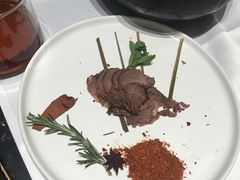 -红鼎豆捞·非遗鲍皇汤火锅(宝丰路店)