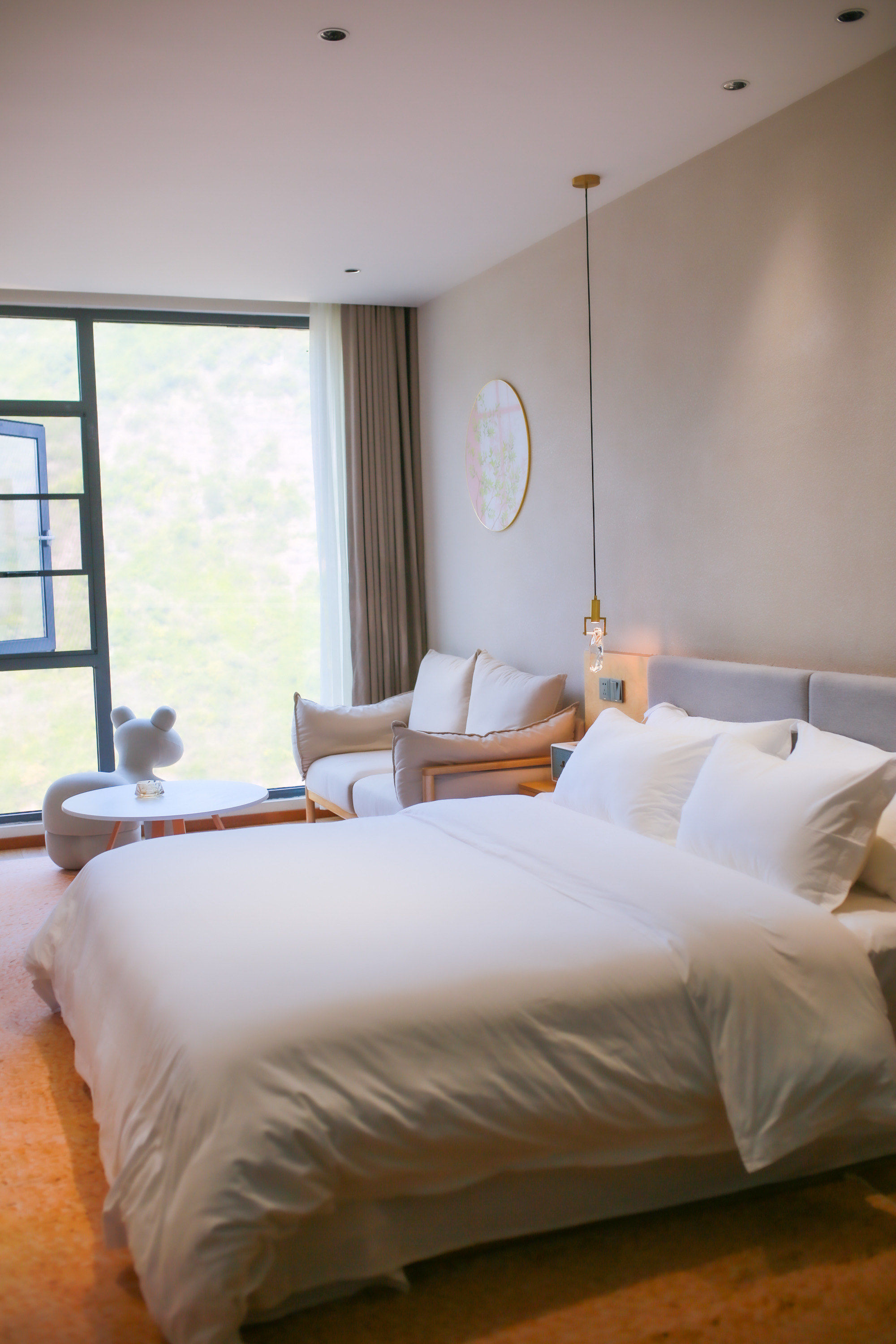 【黄荆老林】是四川泸州的一片原始老林,位