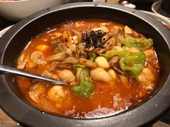 黑松露牛肝菌焖牛蛙-云海肴·汽锅鸡·云南菜(天山百盛优客店)