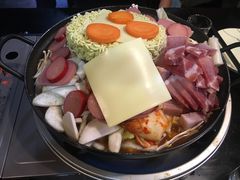 -炙韩料理·部队锅专门店