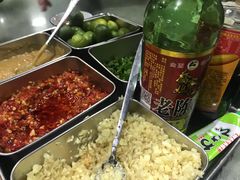 -四川小胡子海鲜(丁村万人海鲜广场店)