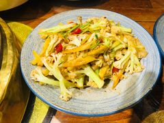 -天山醉美辣子鸡(文艺路店)