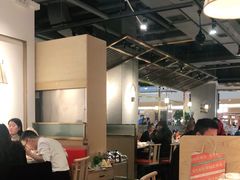 大堂-虾吃虾涮.虾火锅.肉蟹煲(步步高梅溪新天地店)